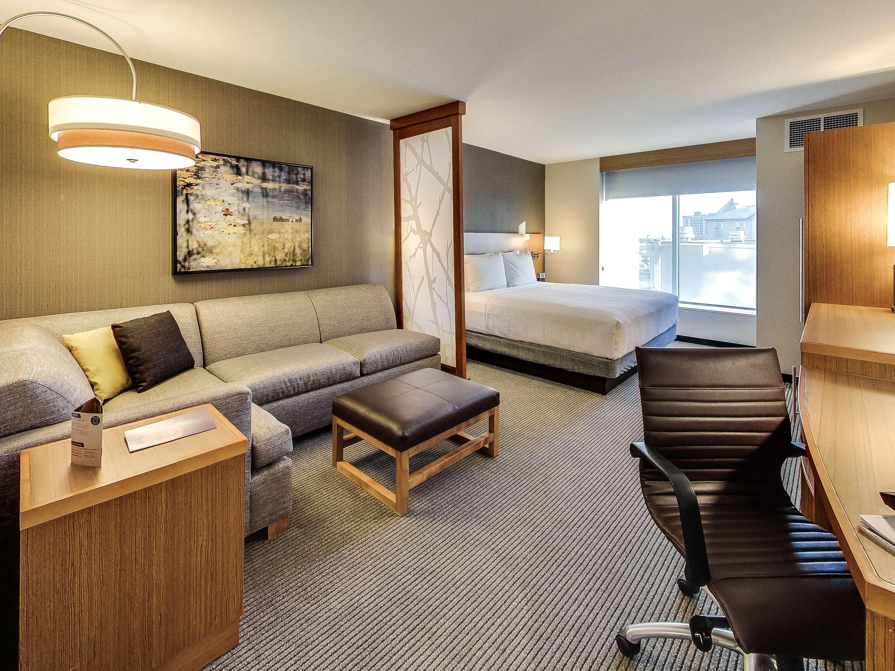 Hyatt Place Edmonton West Bagian luar foto