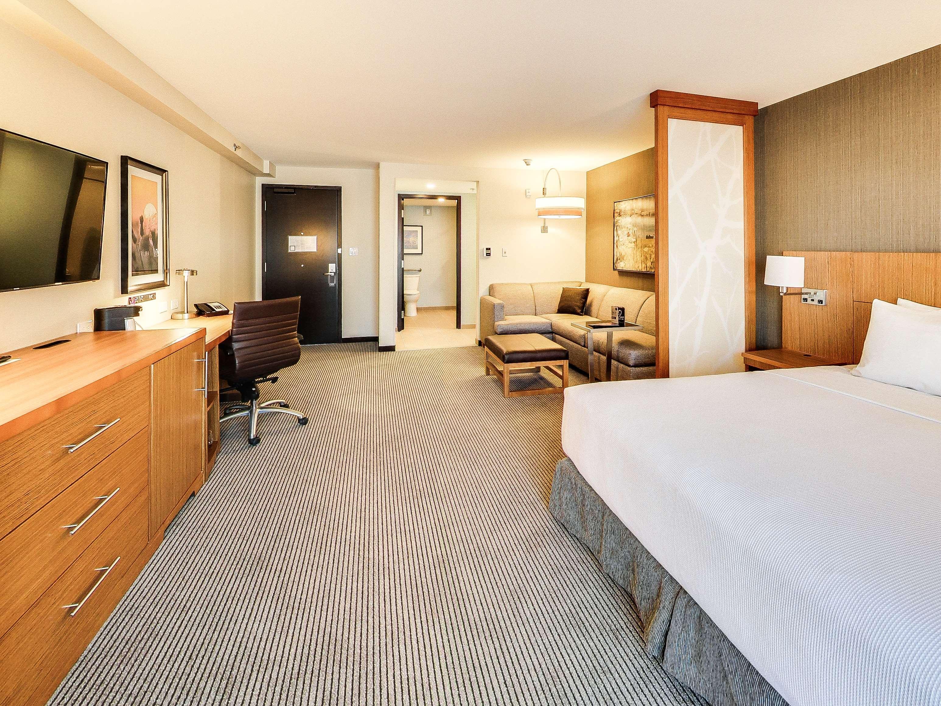 Hyatt Place Edmonton West Bagian luar foto
