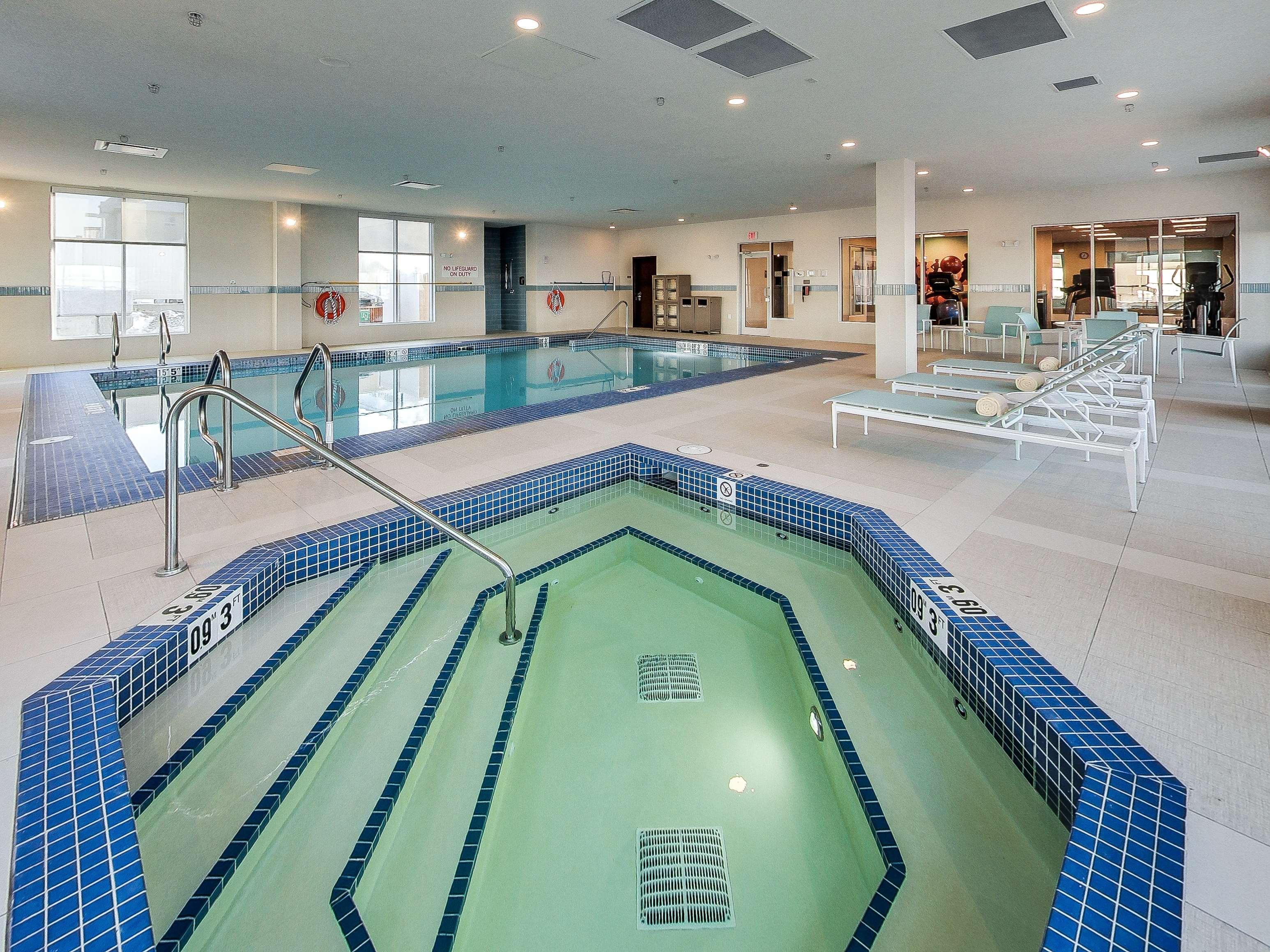 Hyatt Place Edmonton West Bagian luar foto