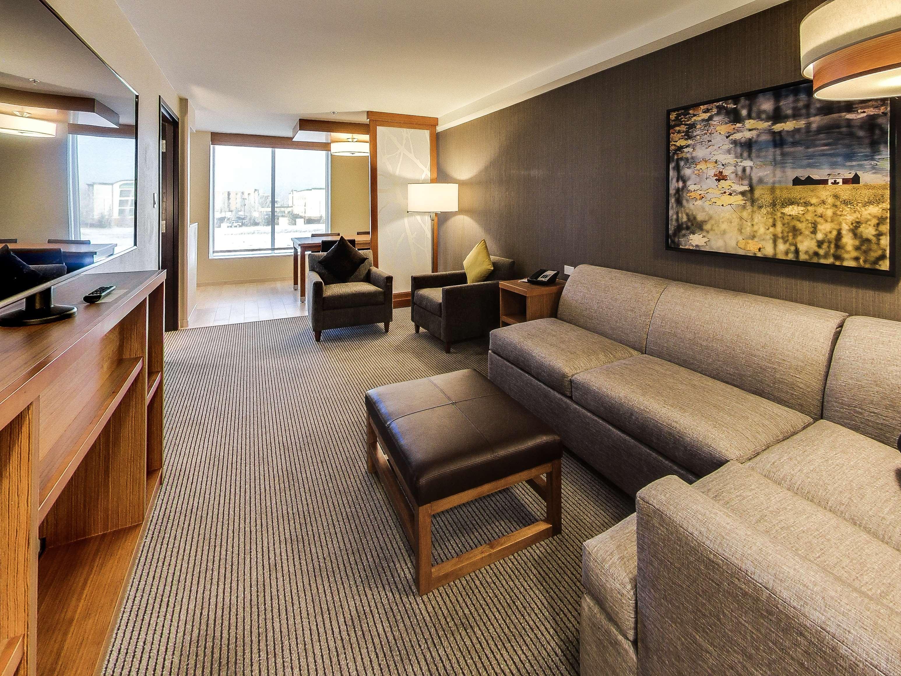 Hyatt Place Edmonton West Bagian luar foto