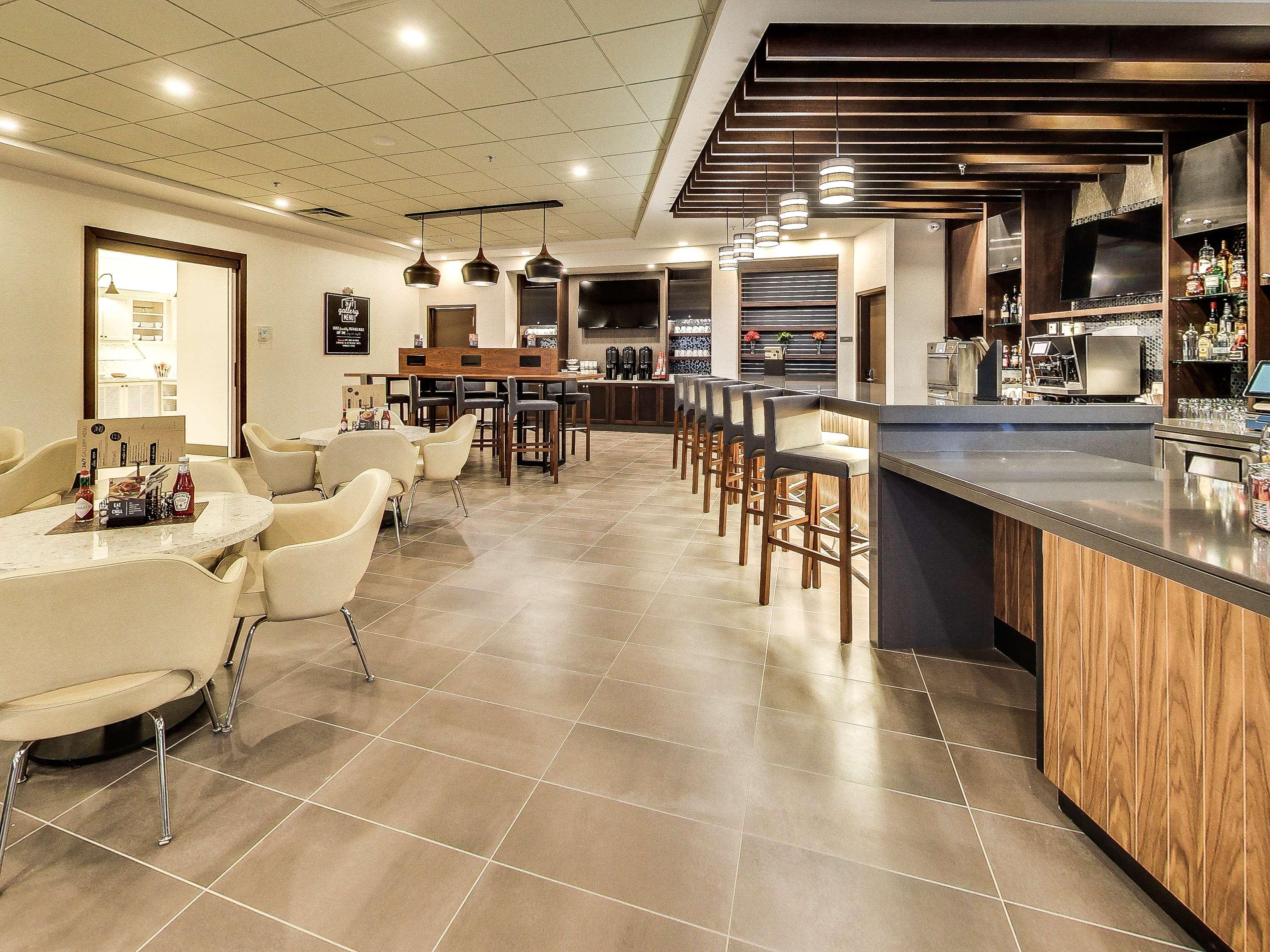 Hyatt Place Edmonton West Bagian luar foto